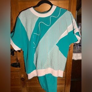 Teddi sport vintage 1980s two piece jogging suit with windbreaker pants. size 10